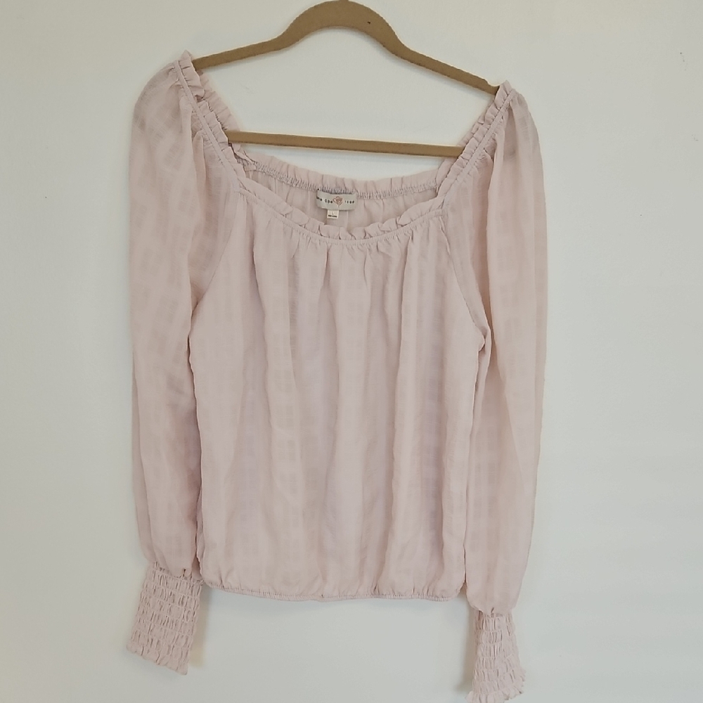 Elegant Light Pink Women's Blouse